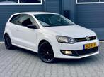 Volkswagen Polo 1.2 STYLE *BLACK&WHITE*MULTIMEDIA, Auto's, Volkswagen, Voorwielaandrijving, Euro 5, Gebruikt, 60 pk