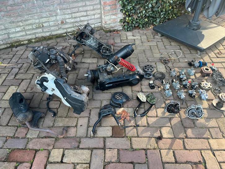 Partij piaggio onderdelen, Fietsen en Brommers, Brommers | Tuning en Styling, Zo goed als nieuw, Ophalen