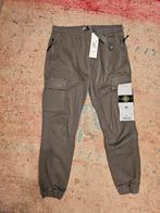 sto ne is-land cargobroek army green m38 en 36, Kleding | Heren, Broeken en Pantalons, Nieuw, Overige maten, Ophalen of Verzenden