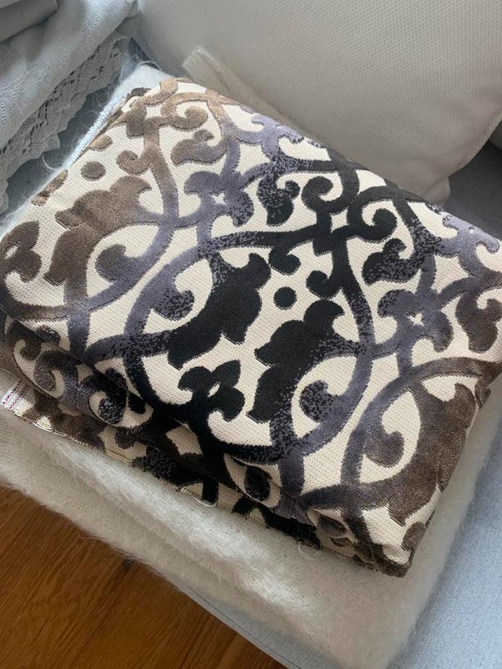 Meubelstof velours velvet 205 x 140 cm NIEUW, Huis en Inrichting, Stoffering | Behang, Beige, Bruin, Grijs, minder dan 10 m², Ophalen of Verzenden