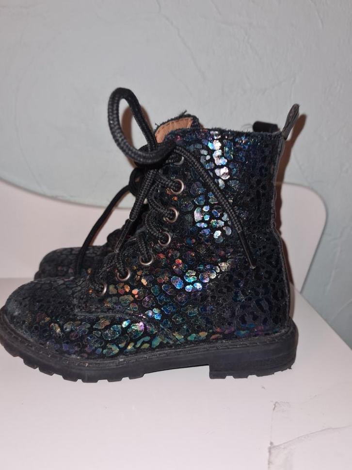 Laarzen zwart echt leer maat 24 * ook waterproof laarzen *, Kinderen en Baby's, Kinderkleding | Schoenen en Sokken, Zo goed als nieuw