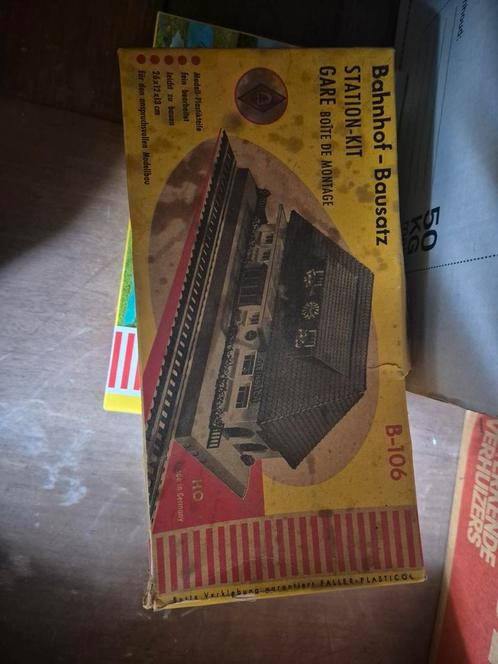 Faller B-106 Station Steinbach – Vintage bouwpakket compleet, Hobby en Vrije tijd, Modeltreinen | H0, Zo goed als nieuw, Brug, Tunnel of Gebouw