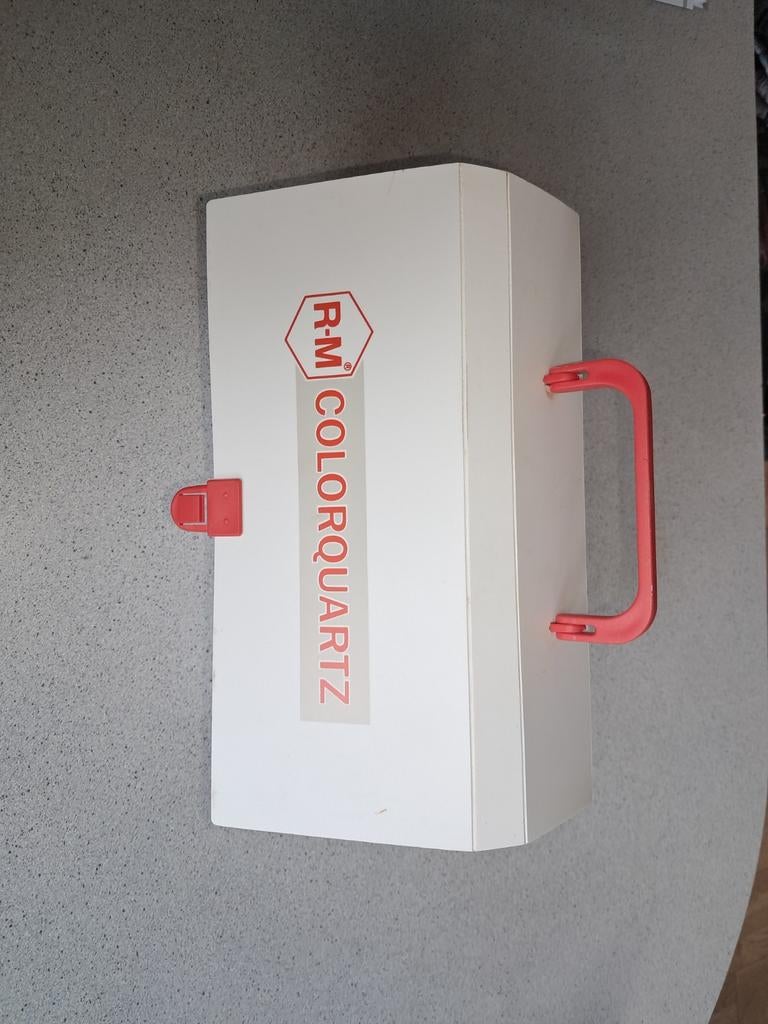 Autolak R-M  Colorquartz kleurenwaaier, Ophalen of Verzenden, Voor, Bumper
