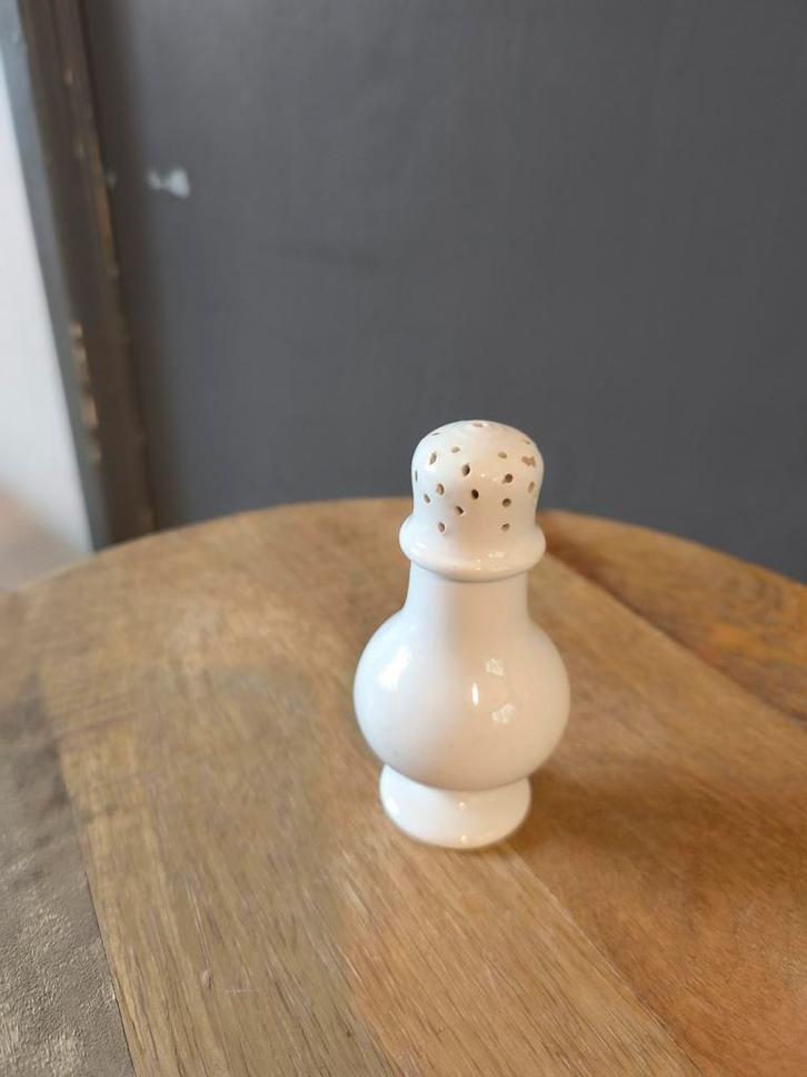 antieke strooier Petrus Regout Maastricht aardewerk, Antiek en Kunst, Curiosa en Brocante, Ophalen of Verzenden