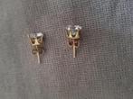 Heren oorbellen goudkleurig met zirkonia steen diamant nep, Ophalen of Verzenden, Zo goed als nieuw, Goud, Overige materialen