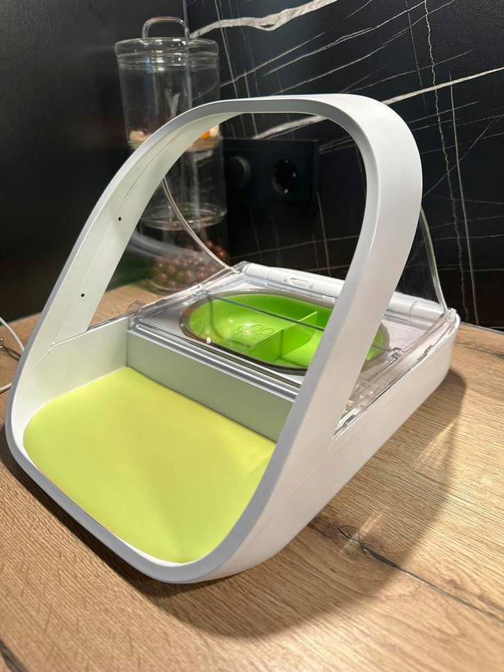 Surefeed voerbak, Dieren en Toebehoren, Katten-accessoires, Zo goed als nieuw, Ophalen of Verzenden