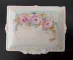 Vintage doosje gegoten porselein handpainted Pat Gurley USA, Antiek en Kunst, Curiosa en Brocante, Ophalen of Verzenden