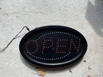 Open Bord met LED Verlichting beschikbaar voor biedingen