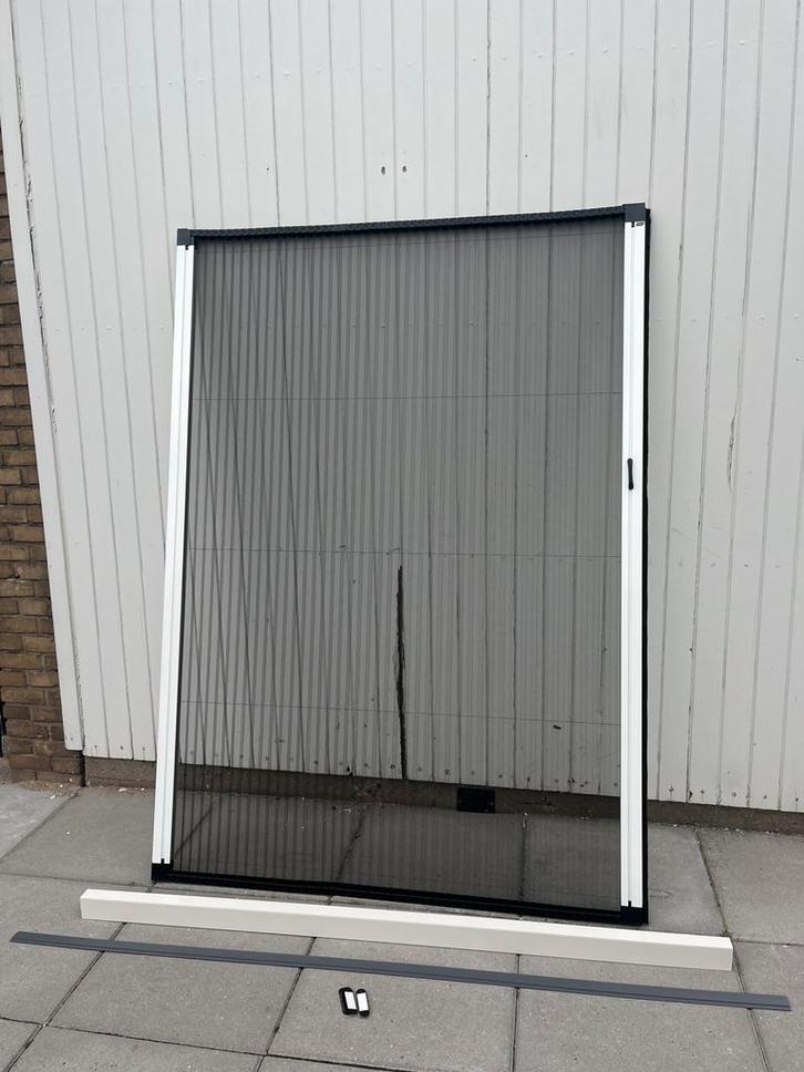 Luxaflex hordeur in plissé (nieuw) compleet set, Doe-het-zelf en Verbouw, Deuren en Horren, Nieuw, Hordeur, Minder dan 200 cm