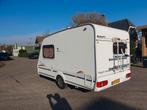 Zeer nette en complete caravan Swift Toscane 390, Caravans en Kamperen, Caravans, Tot en met 2, 750 - 1000 kg, Particulier, Swift