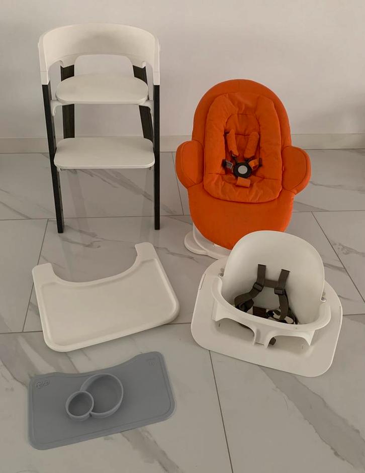 Als Nieuw Stokke Hazy Grey met Bouncer / VERZENDEN KAN OOK, Kinderen en Baby's, Kinderstoelen, Zo goed als nieuw, Meegroeistoel