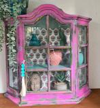 Vintage retro boho stijl vitrinekastje hangkastje roze, Huis en Inrichting, Ophalen, 50 tot 100 cm, Zo goed als nieuw, Minder dan 100 cm