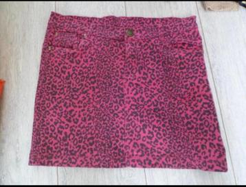 Rokje maat 40, dezelfde rok in andere kleur zie foto 3 beschikbaar voor biedingen