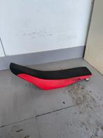 Honda crf zadel, voorkap en uitlaat, Ophalen, Zo goed als nieuw