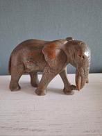 Stenen Olifant Beeldje - 14x10 cm, Tuin en Terras, Tuinbeelden, Ophalen of Verzenden, Zo goed als nieuw, Steen, Dierenbeeld