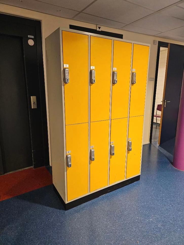 8 Deurs lockerkast locker kast kluis met codeslot, Huis en Inrichting, Kasten | Lockerkasten, Gebruikt, Ophalen