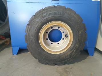 355/65 x R15 Continental band met velg beschikbaar voor biedingen