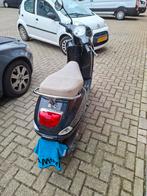 2T Scooter - Loopt 50 - Schade aanwezig, Fietsen en Brommers, Brommers | Vespa, Ophalen of Verzenden, Gebruikt, Maximaal 45 km/u