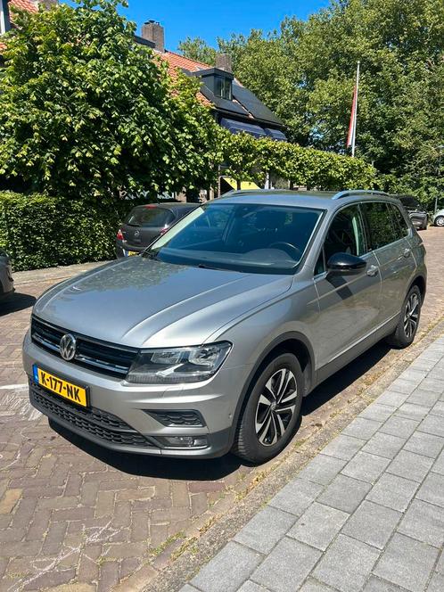 Volkswagen Tiguan 1.5 TSI ACT 150pk DSG 2020 Grijs, Auto's, Volkswagen, Bedrijf, Tiguan, ABS, Adaptieve lichten, Adaptive Cruise Control