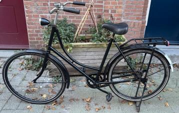 omafiets 28 inch met terugtraprem ( FrameMaat 57 CM )