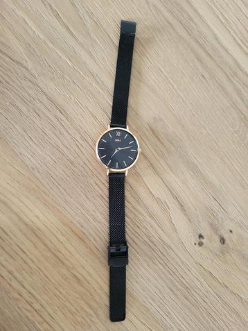 IKKI horloge zwart goud beschikbaar voor biedingen