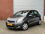Toyota Yaris 1.3 VVTi Aspiration| NAP| 6 BAK| AIRCO| NEW APK, Voorwielaandrijving, 1025 kg, 40 €/maand, Zwart