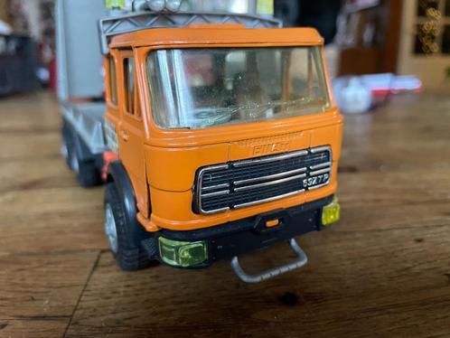 Fiat 697 TP truck Techno Giodi Barlux, Hobby en Vrije tijd, Modelauto's | Overige schalen, Zo goed als nieuw, Bus of Vrachtwagen