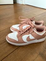 Zgan nike dunk low zalmroze roze 39, Ophalen of Verzenden, Zo goed als nieuw, Roze, Sneakers of Gympen