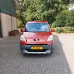Peugeot Partner 1.6 16V 80KW Tepee 2009 Rood, Voorwielaandrijving, Stof, 74 €/maand, 4 cilinders