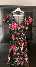 King Louie jurk, vintage stijl, zwart met bloemen, Kleding | Dames, Jurken, Maat 38/40 (M), Zwart, Ophalen of Verzenden, Zo goed als nieuw