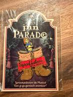 Efteling pin Sprookjesboom de musical op kaartje, Verzamelen, Ophalen of Verzenden, Zo goed als nieuw, Button of Speldje