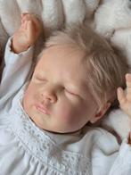 Reborn Baby Flora van Priscila Lopez zoekt een nieuw thuis!, Ophalen of Verzenden, Zo goed als nieuw, Babypop, Levensecht of Reborn
