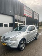 Mercedes-Benz M-Klasse 3.0 CDI Ml320 4MATIC AUT 2006 Grijs, Auto's, Mercedes-Benz, Automaat, Zwart, Stoelverwarming, 2987 cc