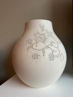 Ikea Hella Jongerius designvaas wit - collectors item!, Ophalen, Wit, Aardewerk of Porselein, Zo goed als nieuw