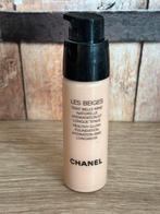 Chanel Les Beiges Foundation B12 20ml, Ophalen of Verzenden, Zo goed als nieuw, Beige, Gehele gezicht