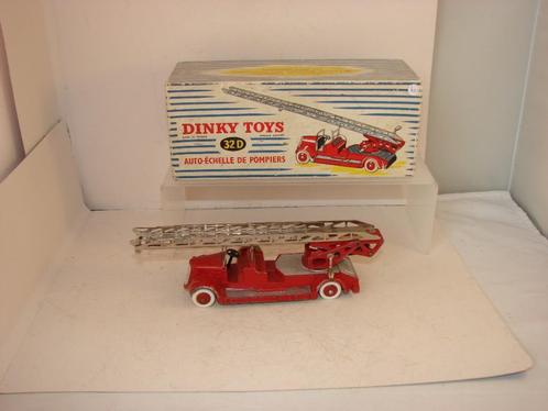 Franse dinky toy 32D ladderwagen in doos uit 1955, Hobby en Vrije tijd, Modelauto's | 1:43, Gebruikt, Bus of Vrachtwagen, Dinky Toys