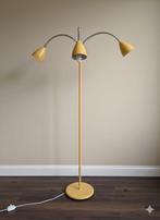 vintage gele staande lamp met drie kappen, Ophalen, Zo goed als nieuw, 150 tot 200 cm
