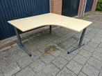 1 groot en degelijk modern lichtbruin hoekbureau, Ophalen, Gebruikt, Bureau