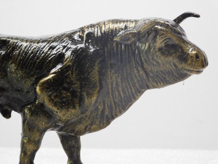 Beeld Stier - Spaarpot - 27 cm - Gietijzer, Antiek en Kunst, Curiosa en Brocante, Ophalen of Verzenden