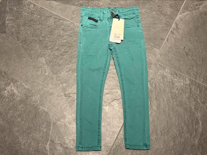 NIEUW gekleurde jeans mt 110 koko noko (€33) c3, Kinderen en Baby's, Kinderkleding | Maat 110, Nieuw, Jongen, Broek, Ophalen of Verzenden