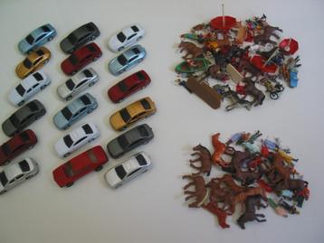 Scenery voor modelspoorbaan H0 Auto’s+paarden+koeien+figuren beschikbaar voor biedingen