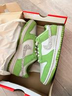Nike dunk low Chlorophyll, Kleding | Dames, Schoenen, Nike, Nieuw, Ophalen of Verzenden, Sneakers of Gympen