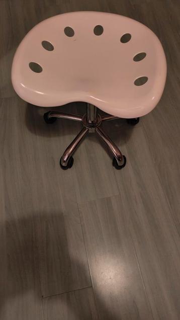 Witte Verstelbare Bureaukruk beschikbaar voor biedingen