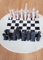 Decoratief schaakspel. Afrikaans speksteen, Hobby en Vrije tijd, Ophalen of Verzenden, Minder dan 500 stukjes, Gebruikt