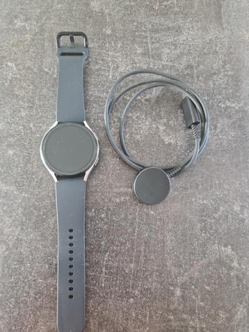 Samsung Smartwatch 5 (9H7A) beschikbaar voor biedingen
