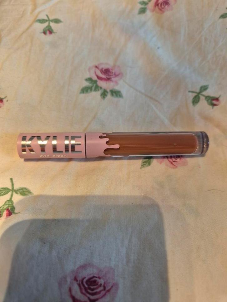 Kylie Matte liquid lipstick! Tassen, kleding, makeup etc., Sieraden, Tassen en Uiterlijk, Uiterlijk | Cosmetica en Make-up, Nieuw