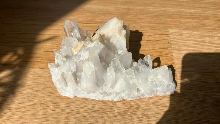Bergkristal cluster | 13x8x7 cm | 485 gram, Verzamelen, Mineralen en Fossielen, Mineraal, Ophalen of Verzenden