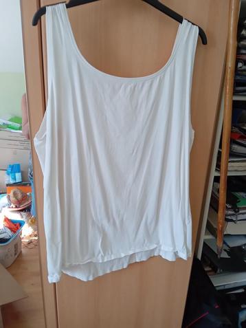 Dames singlet  beschikbaar voor biedingen