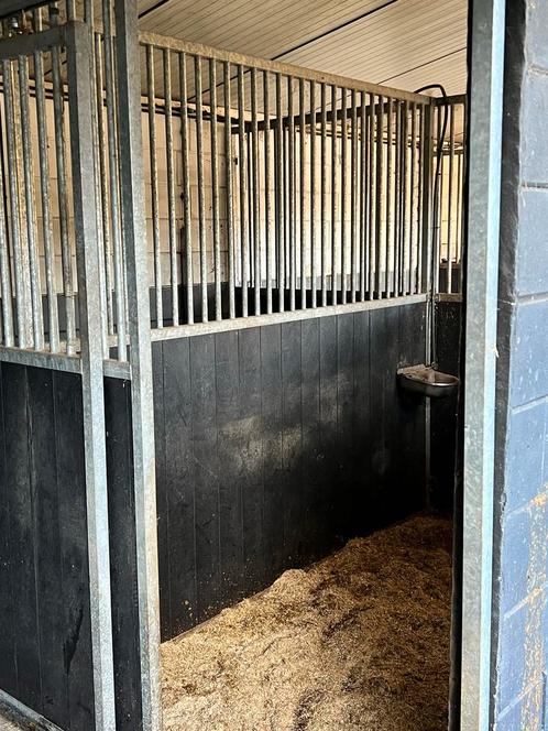 Stalwanden / voorfront / zijwand / paardenstal, Dieren en Toebehoren, Stalling en Weidegang, Toebehoren