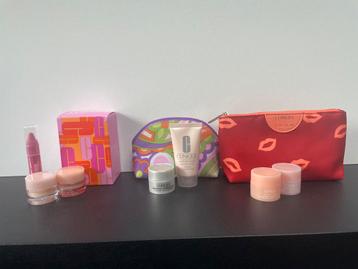 Clinique setjes met miniaturen beschikbaar voor biedingen